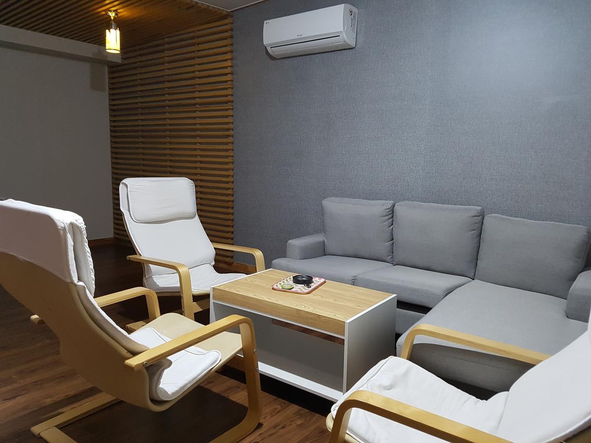 Cloud Nine Hotel Gimhae Exterior foto