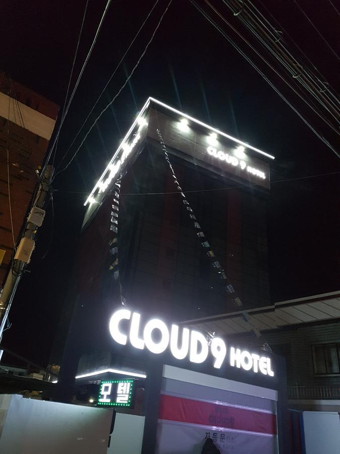Cloud Nine Hotel Gimhae Exterior foto
